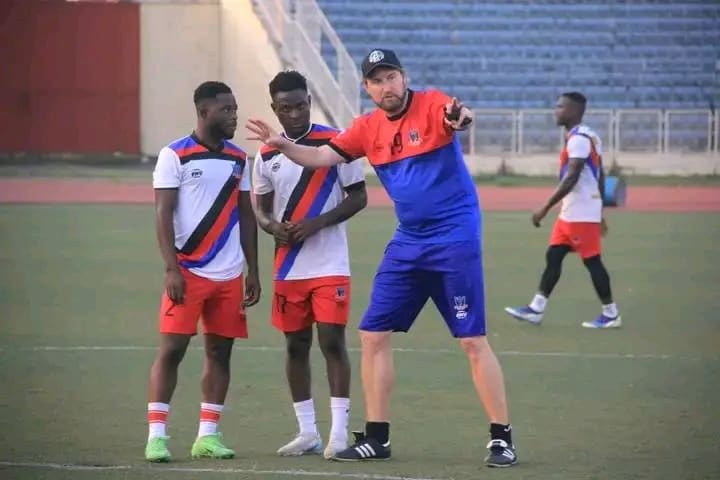 Lobi Stars FC club badge